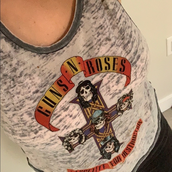 Tank crop top guns and roses shirt - Picture 1 of 1
